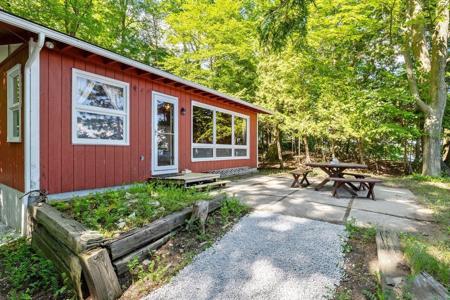 101 Cedarvale Estates