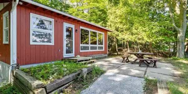 101 Cedarvale Estates