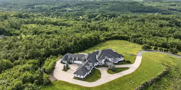 94 Foxberry Drive