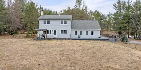 69 Twin View Drive