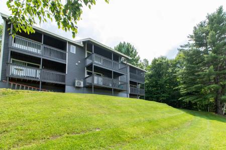 2202 Mountain Road