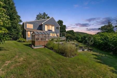 74 Reynolds Road