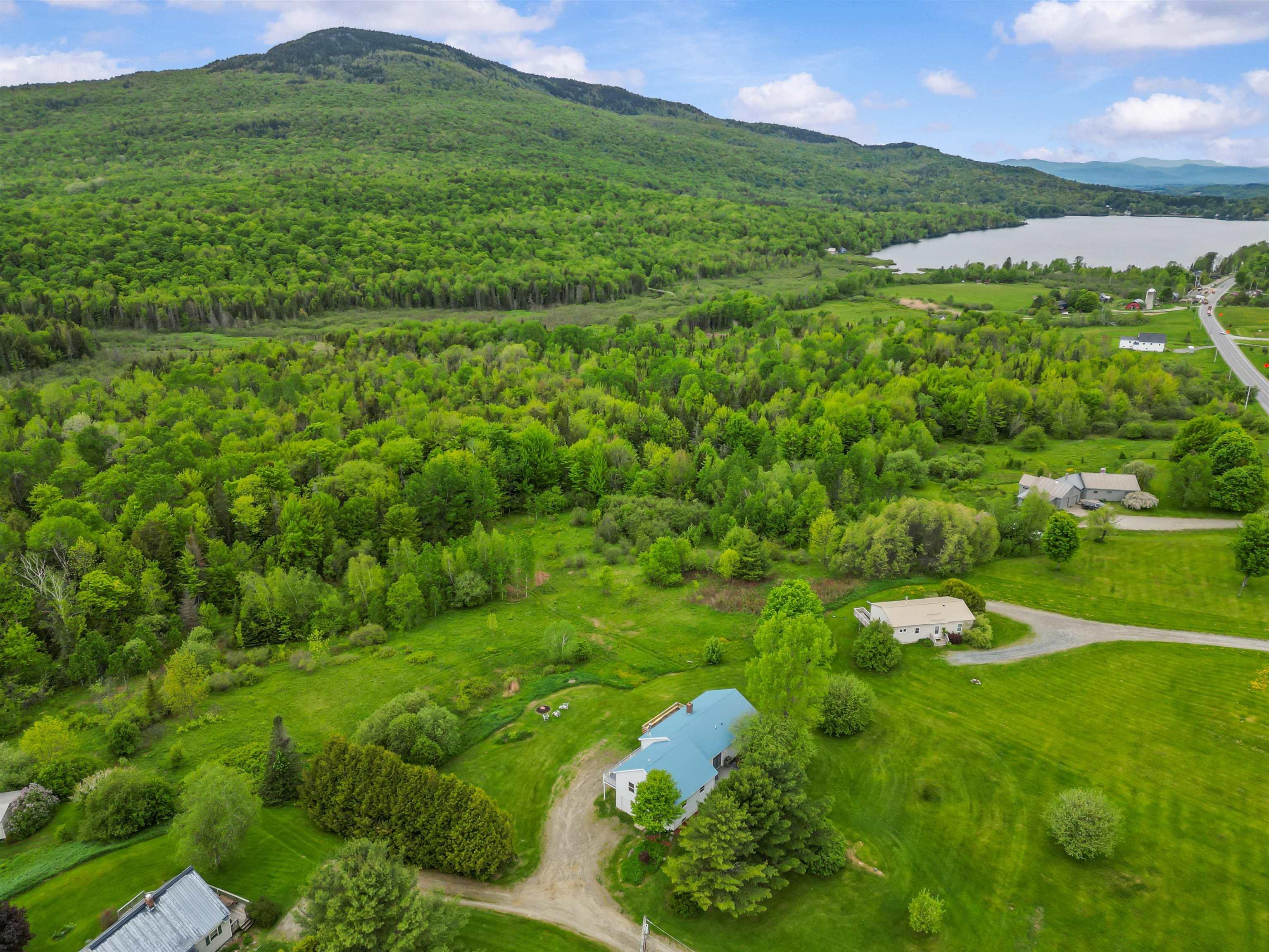 Image 1: Aerial perspective shows how close the lake is. Image 1: Aerial perspective shows how close the lake is.