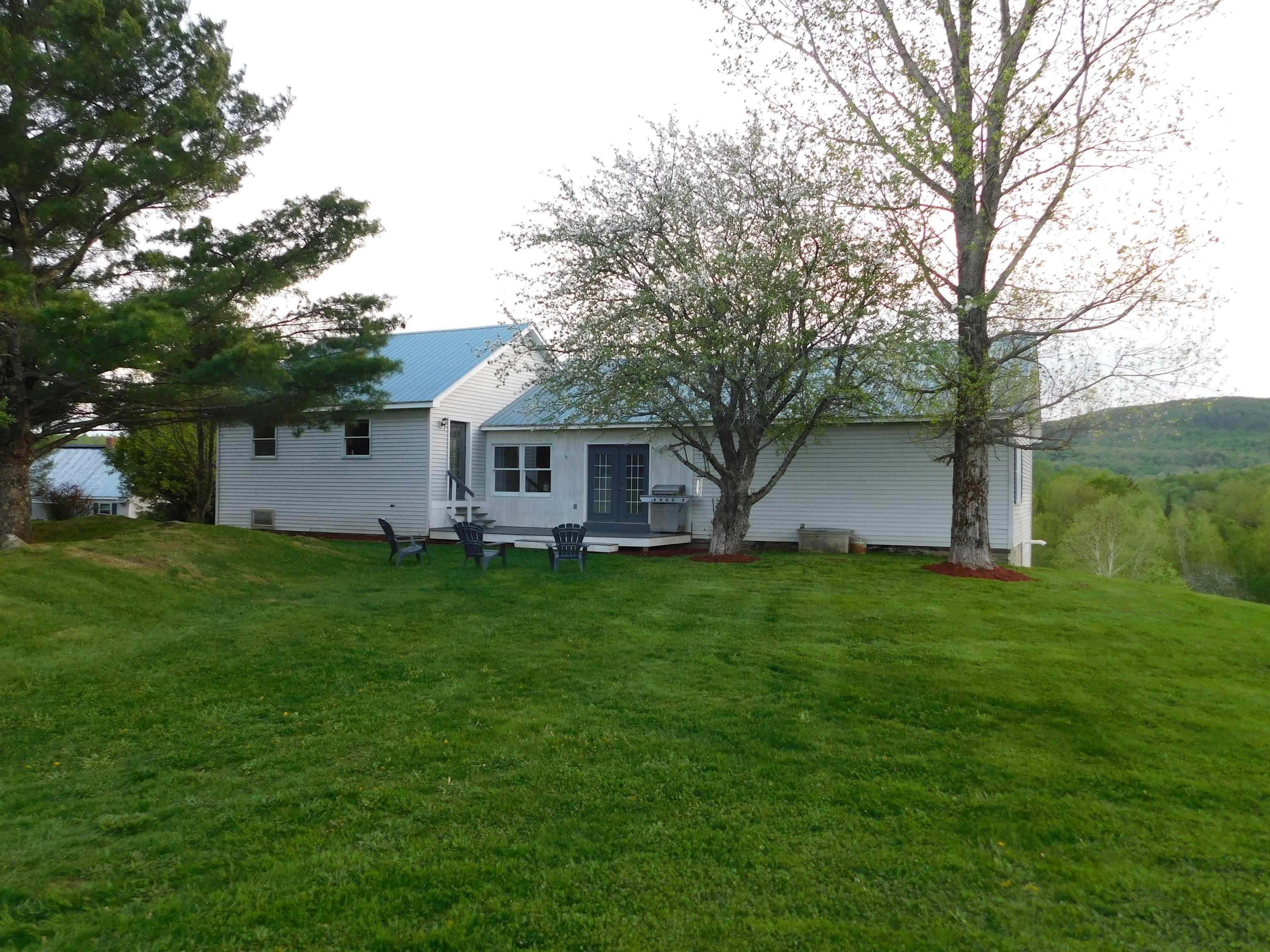 Image 3: Scenic Vermont Homstead with accessory apartment. Image 3: Scenic Vermont Homstead with accessory apartment.