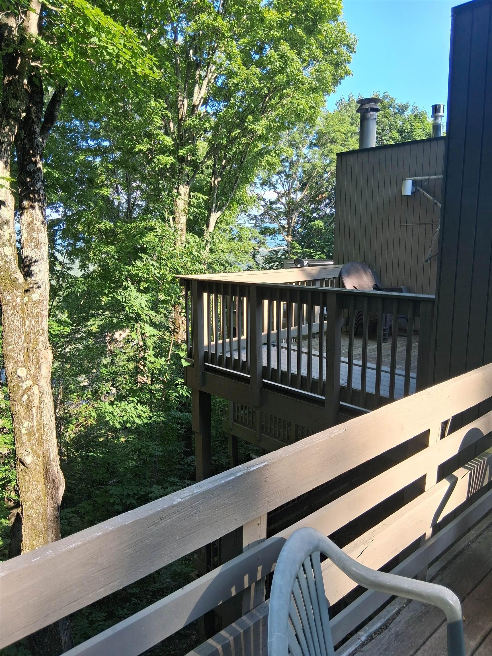 Image 4: Private Deck