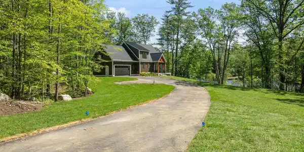 74 Scenic View Road