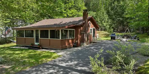 19 New Road