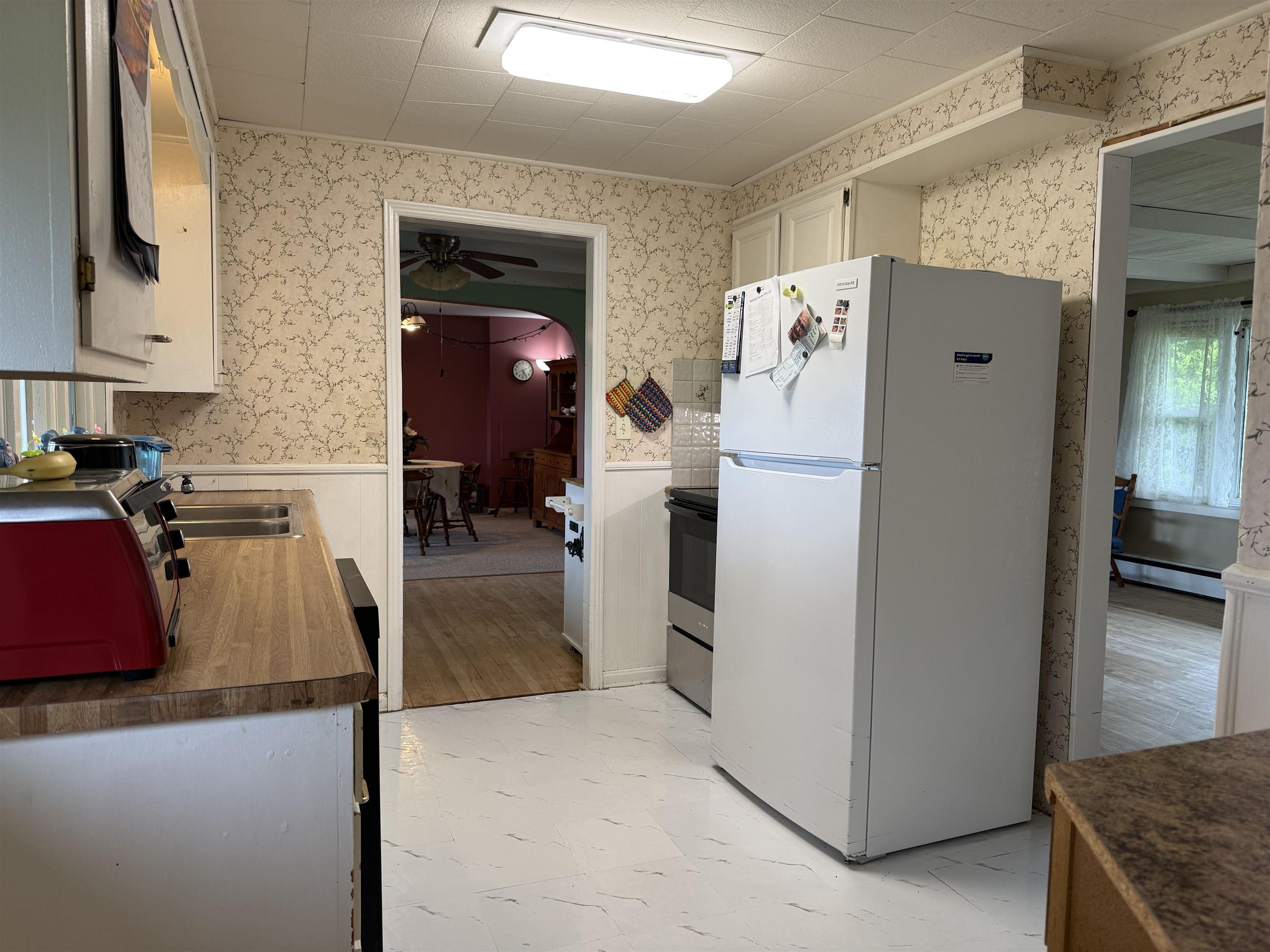 Image 2: kitchen Image 2: kitchen