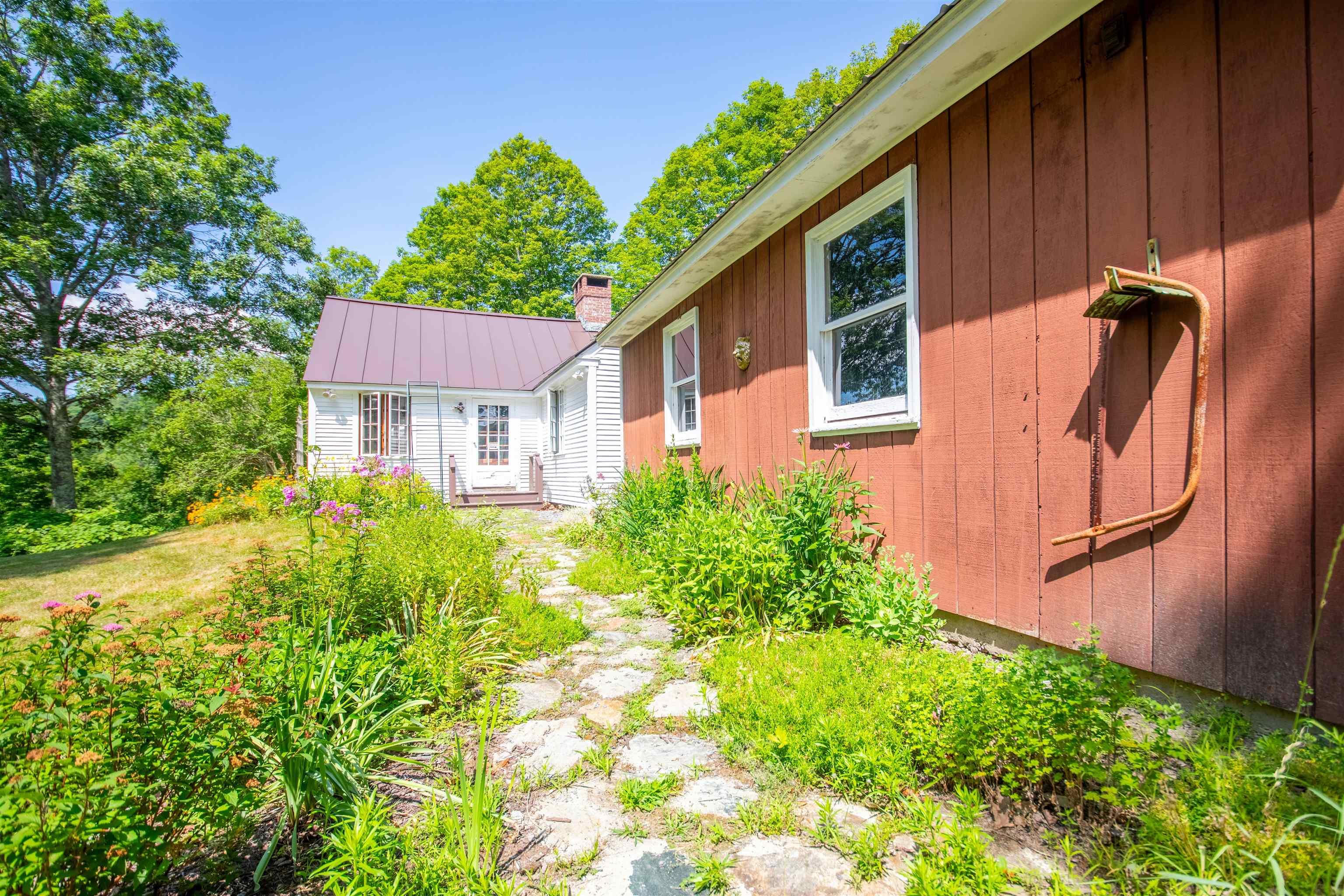 Image 2: Garage and Sunroom Image 2: Garage and Sunroom
