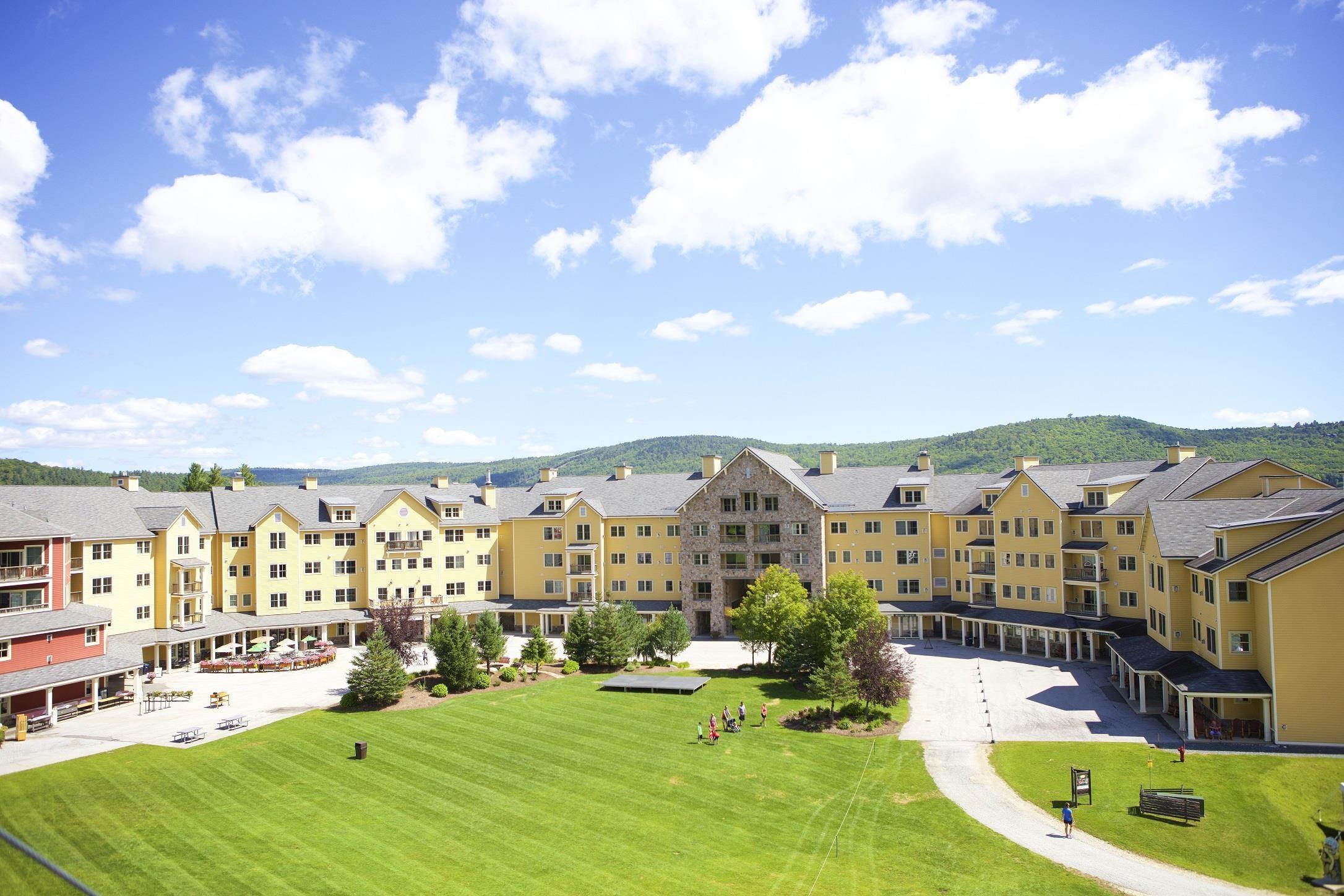 Image 1: Jackson Gore Inn