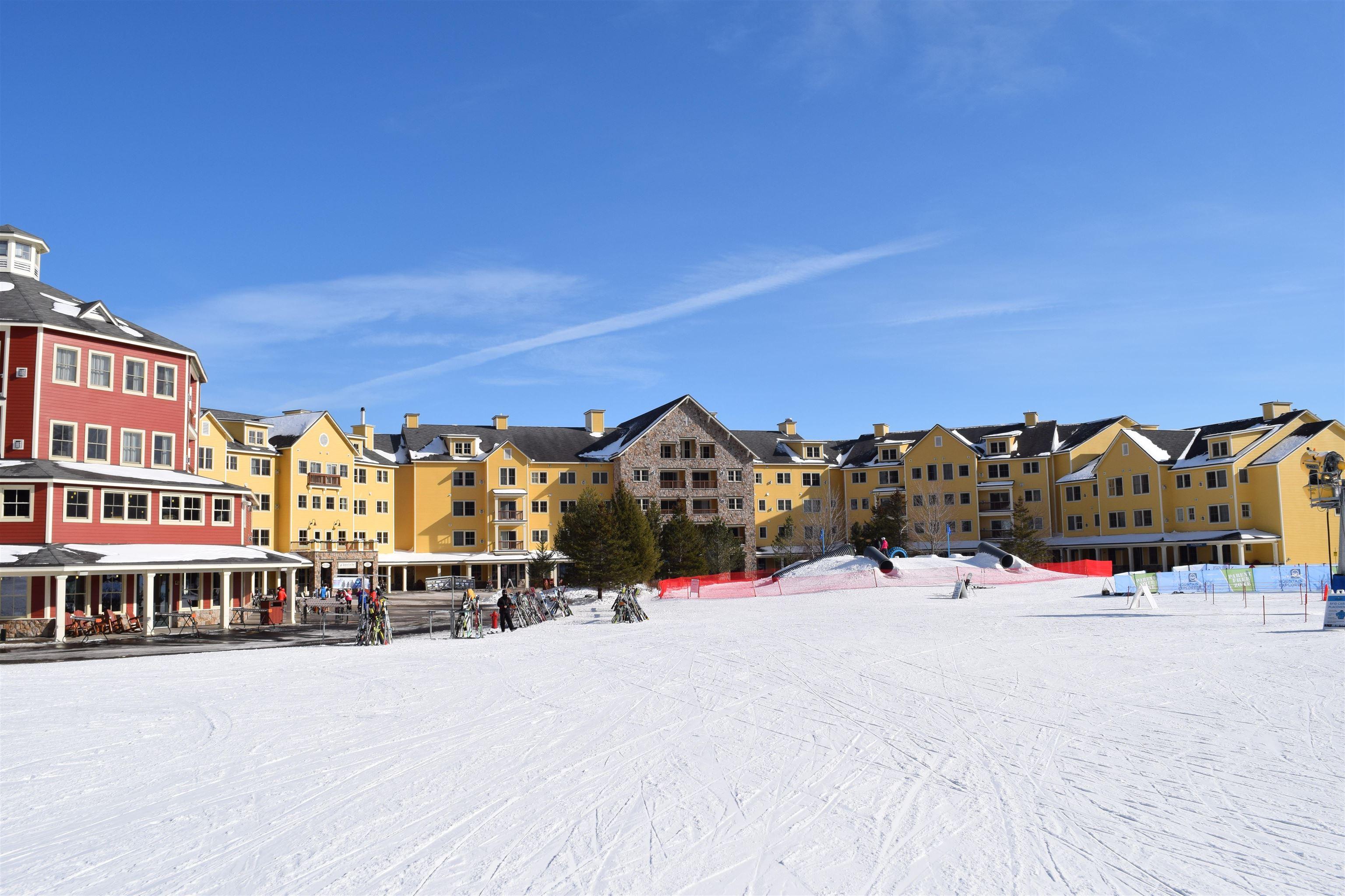 Image 2: Slopeside living