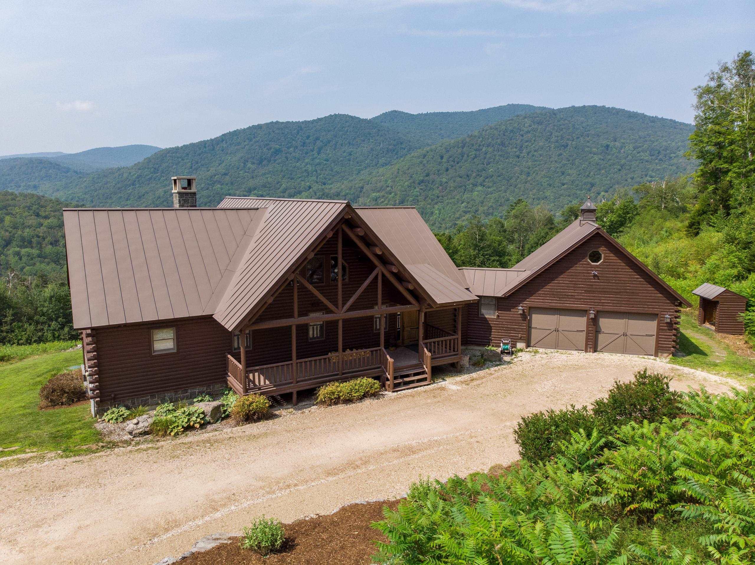Image 0: Custom log home on 31 acres Image 0: Custom log home on 31 acres