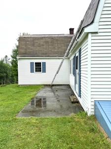 17 Maple Hill Farm Road