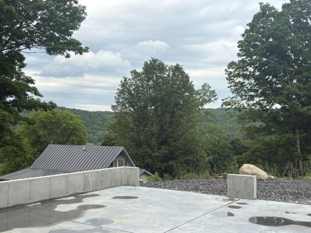 Image 3: Property Image 3: Property