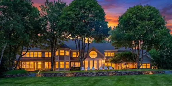 35 Wilmot Center Road