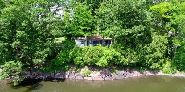 1702 Porters Point Road