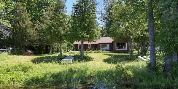 135 Savage Point North