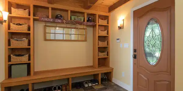 Image 4: Front Entry Foyer