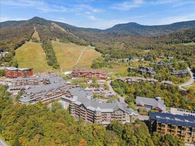 7412 Mountain Road