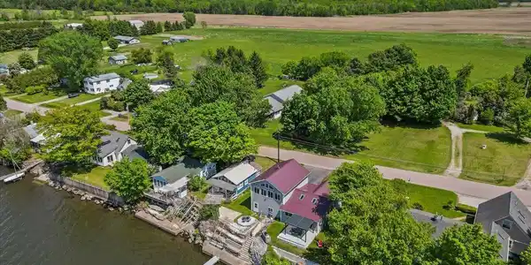 230 Lakewood Drive