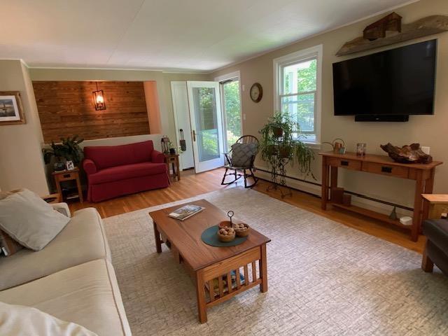 Image 4: Living room very comfortable Image 4: Living room very comfortable