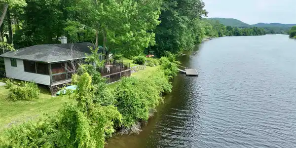 21 River Cottage Lane