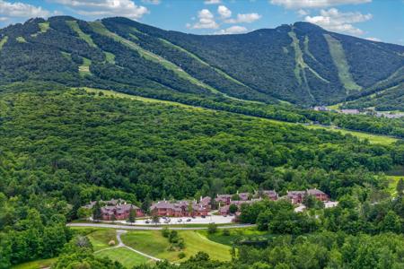 528 East Mountain Road