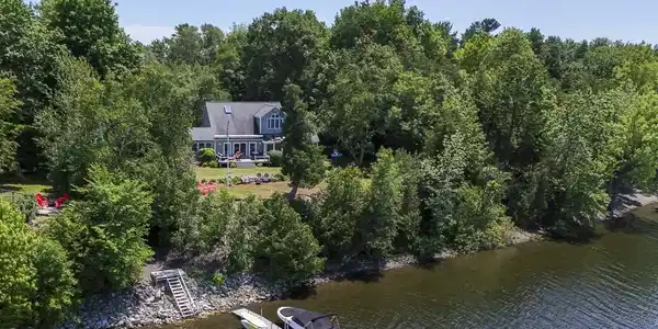 1206 Savage Point Road
