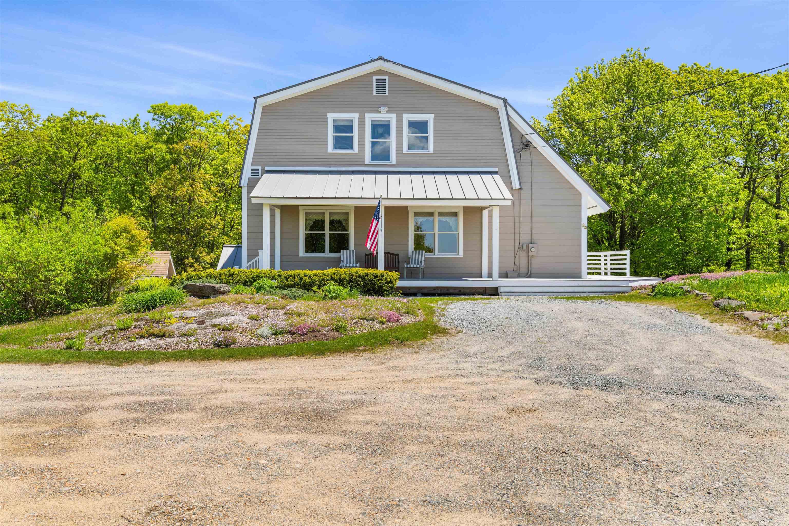 Image 3: Hardy plank weatherboard siding, Azek trim