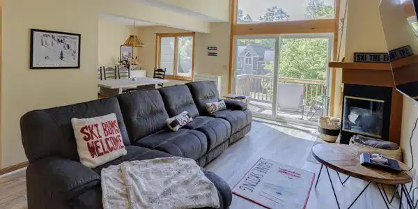 37 Pinehill Lane