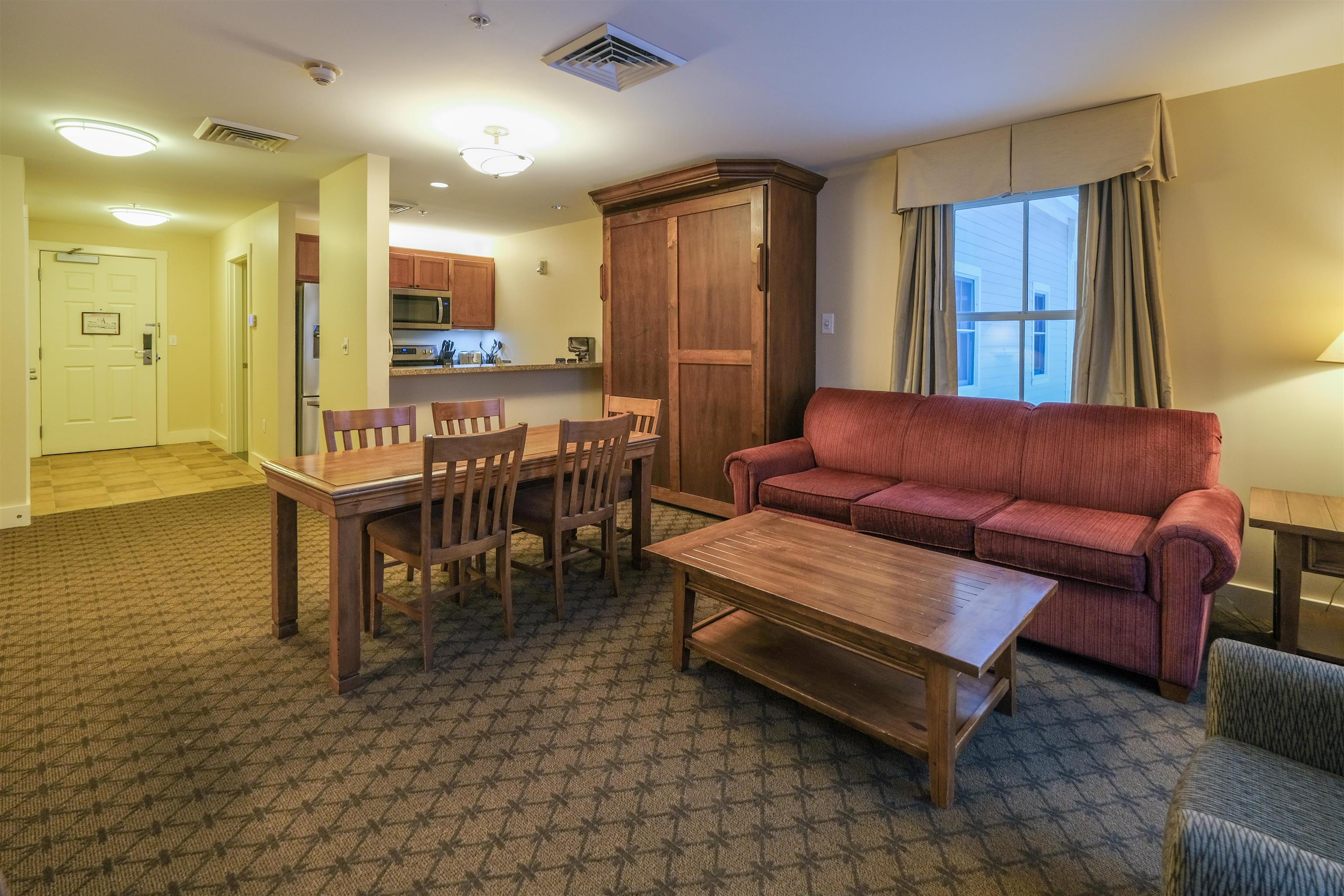 Image 2: Open living/dining area Image 2: Open living/dining area