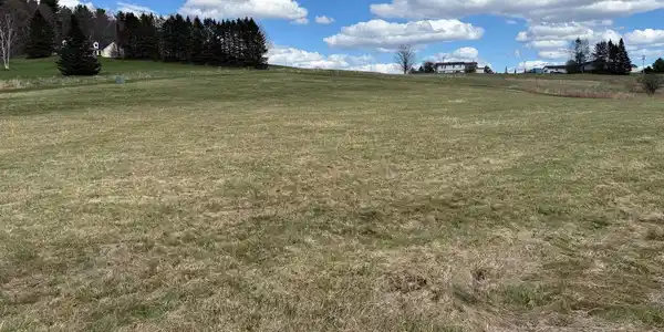 Image 3: Convenient Location