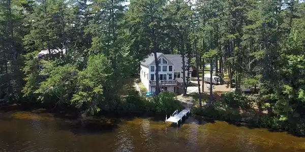 9 Kenison Drive