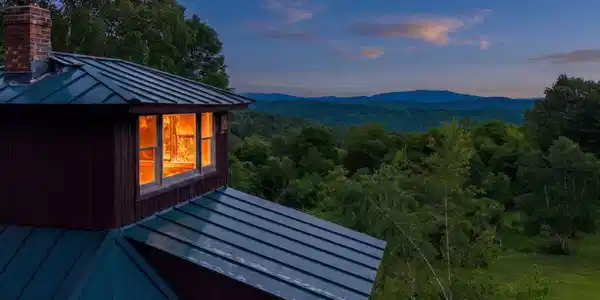 Image 3: Twilight View
