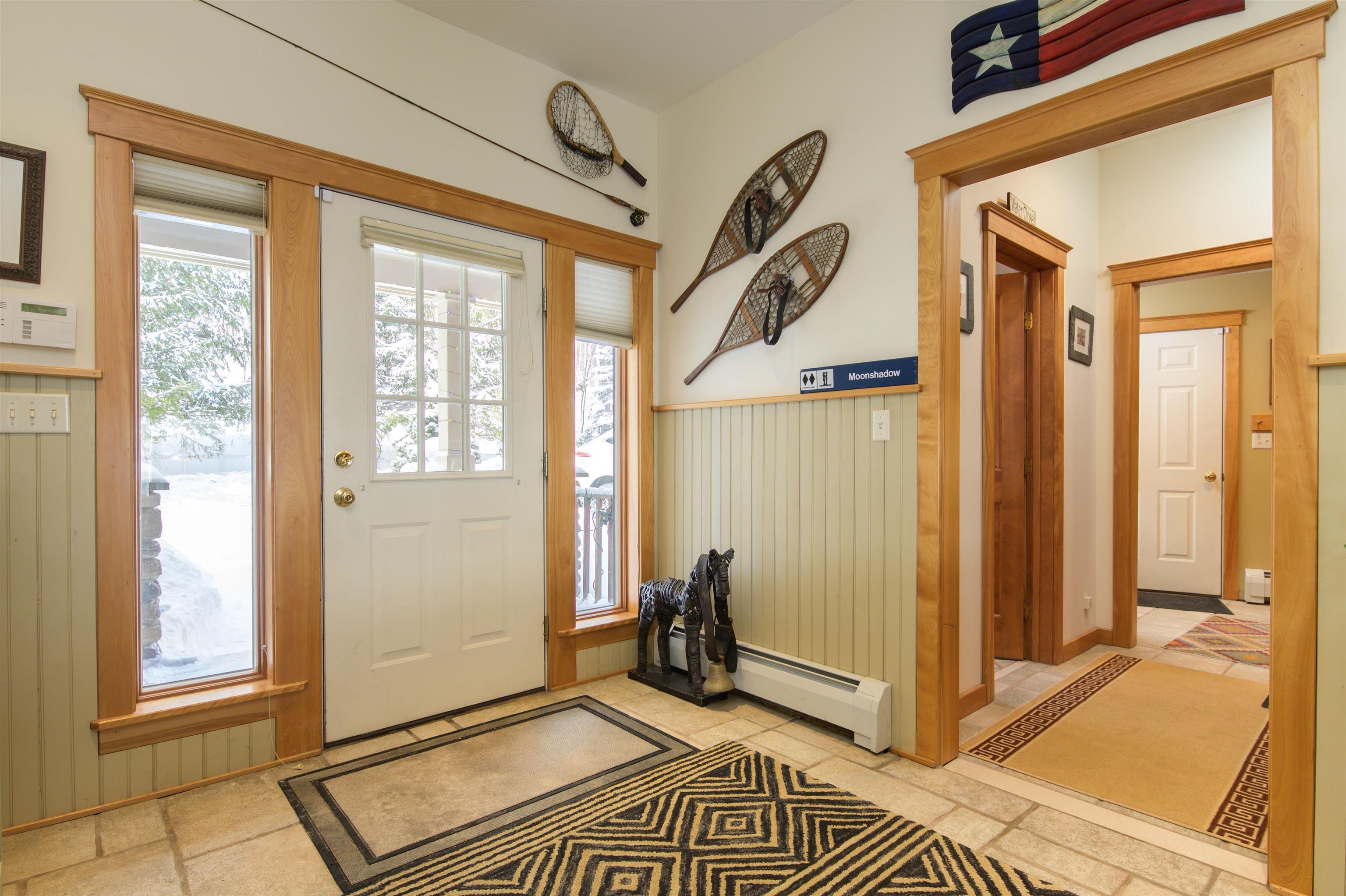 Image 2: Entry