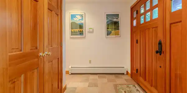 Image 3: Mudroom