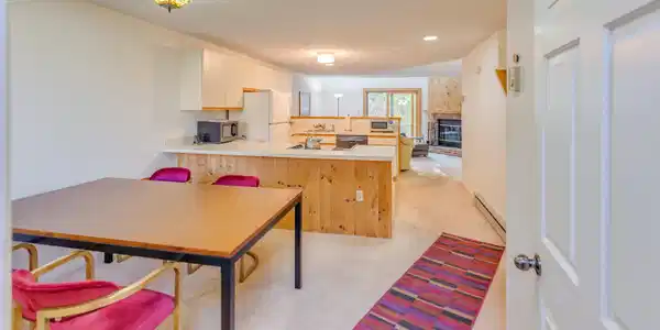 77 Richardson Trail