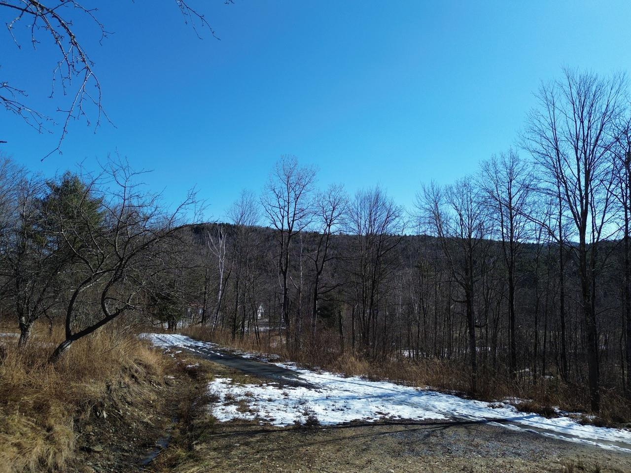 Image 2: View from driveway entry Image 2: View from driveway entry