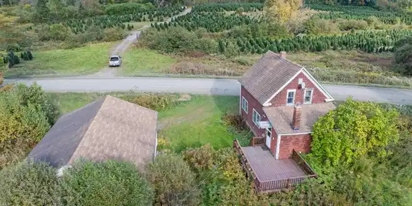 92 Bishop Brook Road
