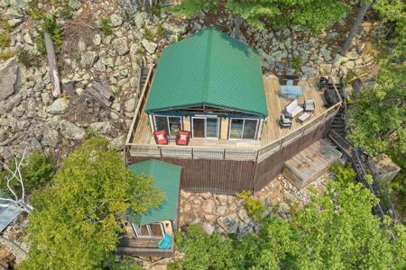 178 Rattlesnake Island