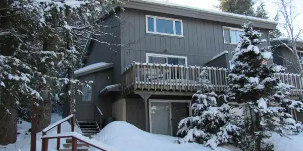 7 Stratton West Road