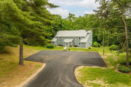 36 Circle Drive