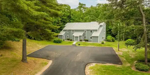 36 Circle Drive