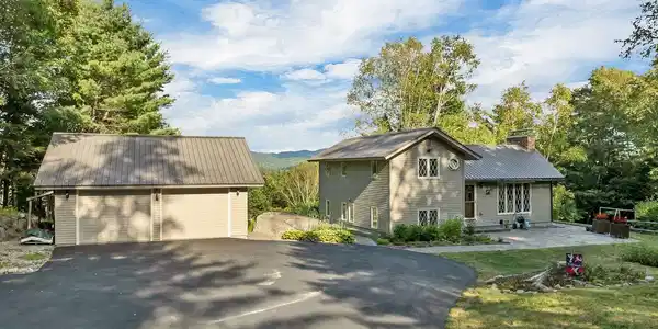 132 Banjo Drive