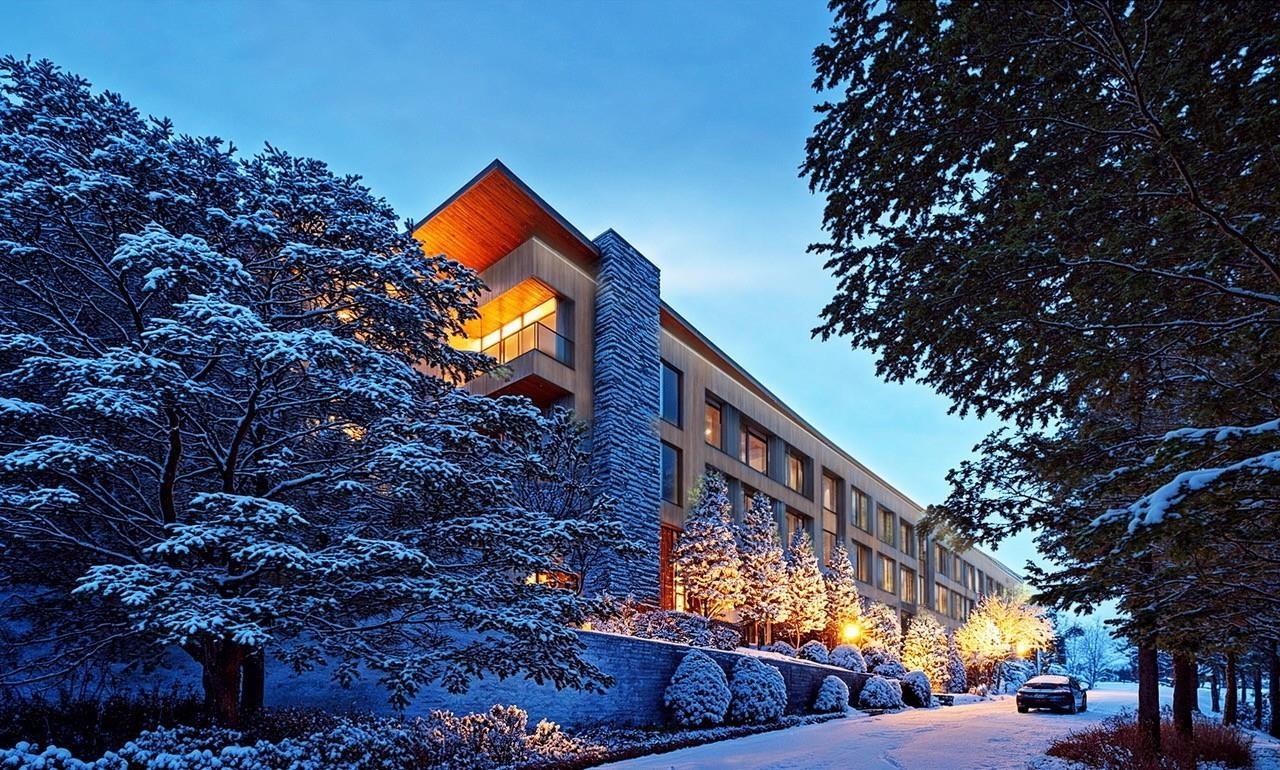 Image 2: Residence from Resort Entrance - Rendering only
