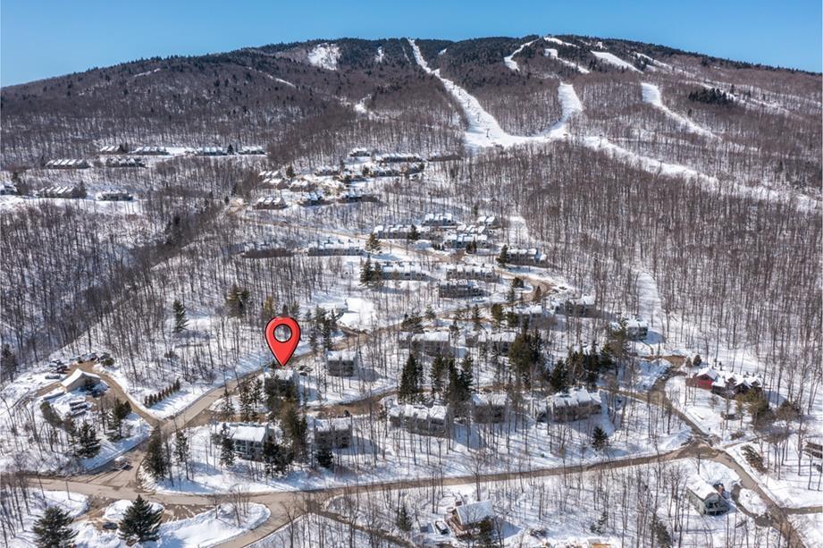 Image 2: Not far from pool or Sachem ski trail Image 2: Not far from pool or Sachem ski trail