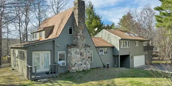 35 Valley Drive