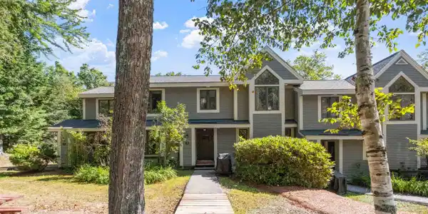 18 Woodsview Lane