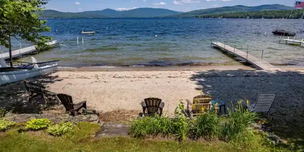 33 Arrowhead Point Road