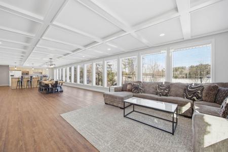 61 Crescent Drive